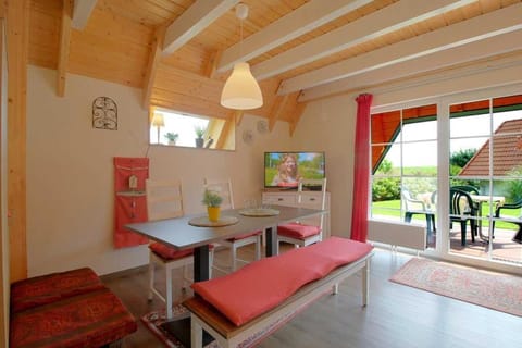 TV and multimedia, Seating area