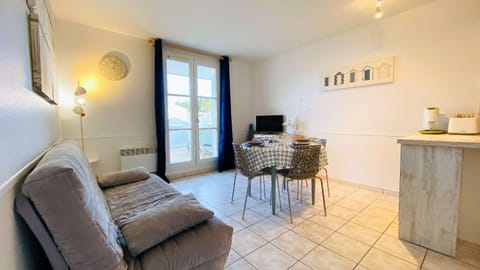 Appartement dans résidence avec piscine Apartamento in La Couarde-sur-Mer