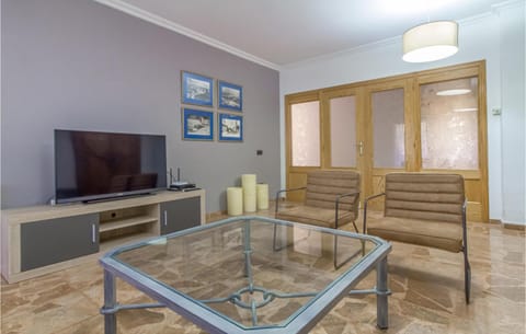 8 Bedroom Awesome Home In Polop House in Marina Baixa