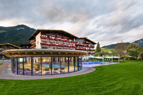 Property building, Day