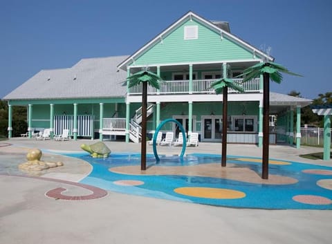 BB31 - Beach Please Community pool House in Kill Devil Hills