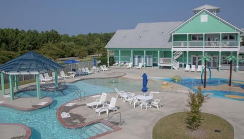 BB31 - Beach Please Community pool House in Kill Devil Hills