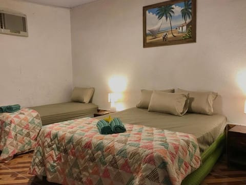 Bed, Photo of the whole room, Bedroom, air conditioner