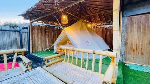 Bridge Hill Cafe Glamping Campground/ 
RV Resort in Khlong Sok