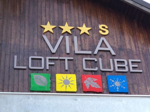 Vila LOFT CUBE Chambre d’hôte in Sinaia