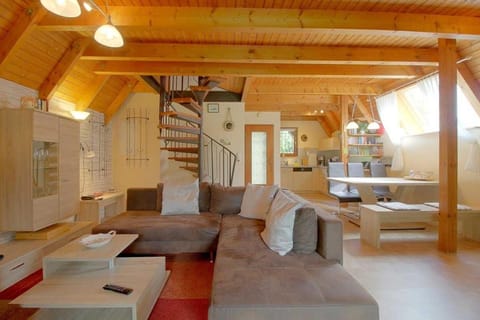 Living room, Photo of the whole room, Dining area