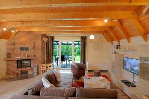 TV and multimedia, Living room, Photo of the whole room, Seating area