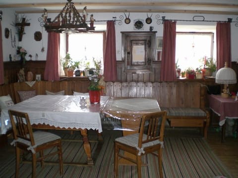 Fembacherhof Farm Stay in Berchtesgadener Land
