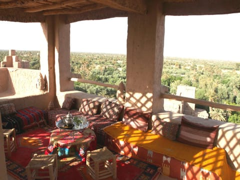 Balcony/Terrace, Dining area, Garden view, Landmark view, Mountain view, River view