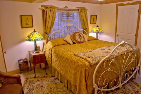 Big Yellow Inn Bed and Breakfast in Cedar City