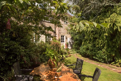 Ward Avenue B&B Bed and Breakfast in New Forest District