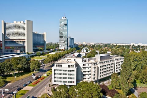 Property building, Natural landscape