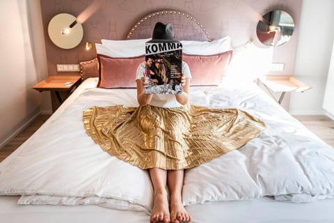 Bed, People, Photo of the whole room, Bedroom