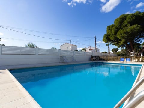 INNOUTHOME A estrenar gran casa y piscina torrente Villa in Baix Ebre