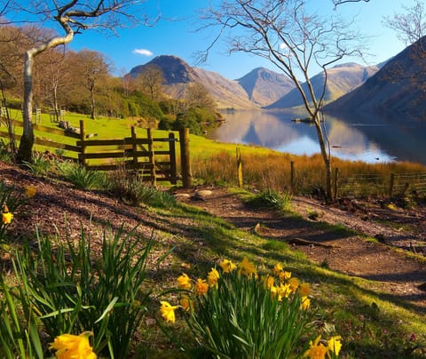 Spring, Day, Natural landscape, Hiking, Hiking, Lake view, Mountain view