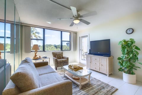 Harbor Towers 1 Bedroom Pool View House in Siesta Beach