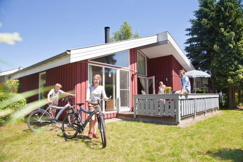 Cycling, Garden view, children, young children, older children, Family