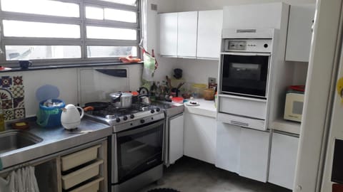 Kitchen or kitchenette, minibar, pet friendly, toaster