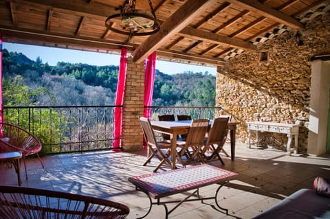 Patio, Balcony/Terrace, Dining area, Mountain view