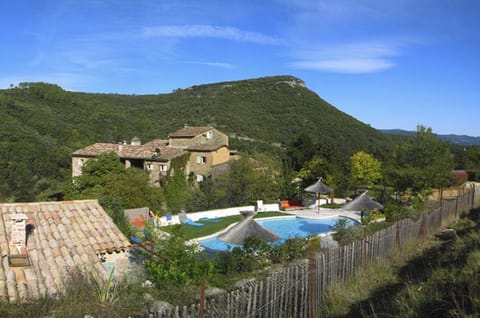 Property building, Natural landscape, Mountain view, Pool view, Swimming pool