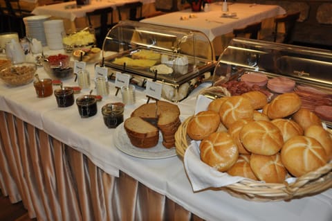 Food and drinks, Food, Buffet breakfast