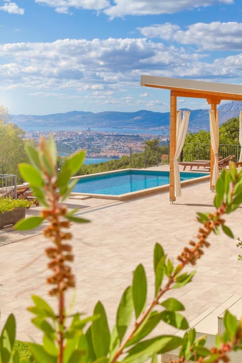 Patio, Spring, Day, Natural landscape, View (from property/room), Balcony/Terrace, Balcony/Terrace, Pool view, Sea view, Swimming pool, Swimming pool