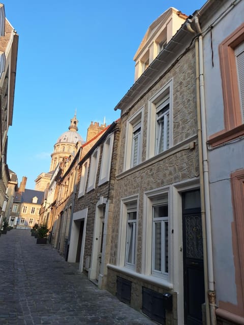 Property building, Day, Neighbourhood, Street view