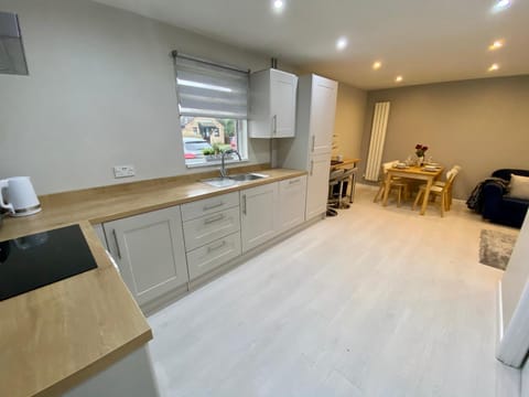 Modern and spacious open plan bungalow House in Felixstowe