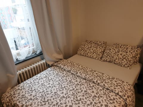 Near European District, 1-2 Bedroom Apartment. Apartment in Brussels