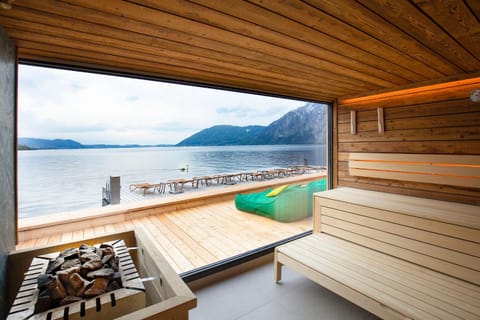 Sauna, Lake view