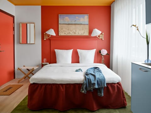 Bed, Photo of the whole room, Bedroom