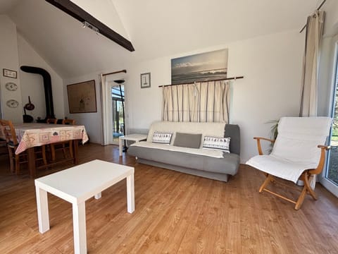 TV and multimedia, Living room, Dining area