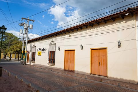 APARTAMENTOS CASCO HISTORICO COMAYAGUA Condominio in Francisco Morazán Department