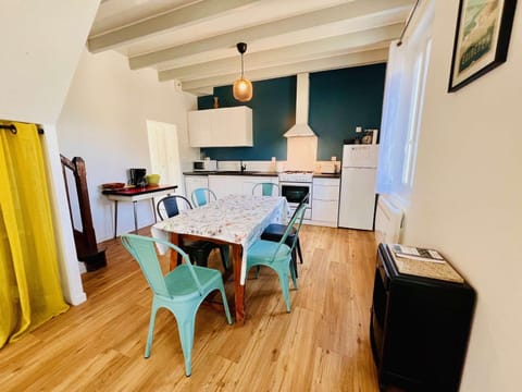 Maison rénovée 75m², 6 pers, proche plage et centre, jardin, terrasse, parking, WIFI - FR-1-478-186 Villa in Quiberon