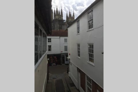 Cathedral View Cottage, Canterbury House in Canterbury