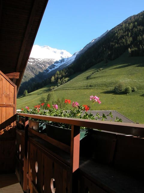 Day, Balcony/Terrace, Mountain view