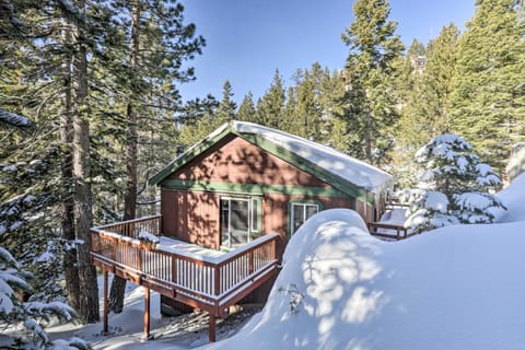 Lake Tahoe Mountain Retreat 1 Mi to Heavenly Lift House in Kingsbury