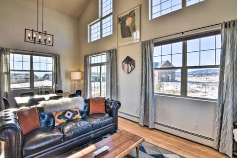 Modern Mountain Loft with Views - 1 Mi to Downtown! Casa in Fairplay