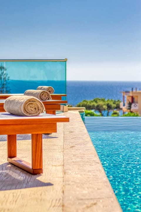 Sea view, Swimming pool