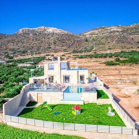 Property building, Natural landscape, Mountain view