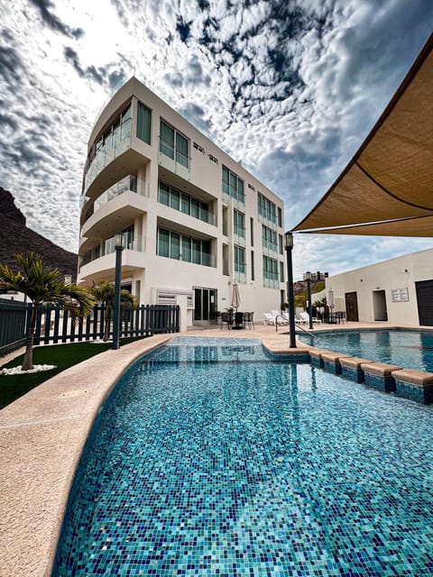 Property building, Pool view, Swimming pool