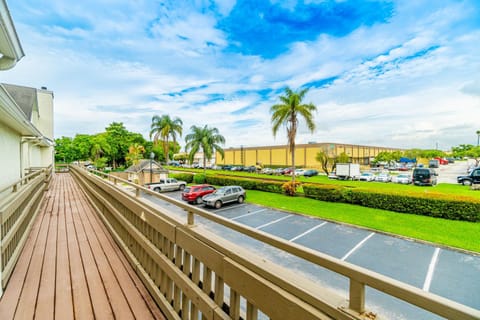 Doral Inn & Suites Miami Airport West Condo in Doral