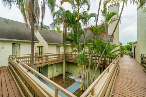 Property building, Balcony/Terrace