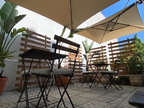 View (from property/room), Balcony/Terrace, Decorative detail