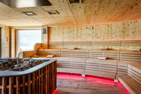 Sauna, Spa and wellness centre/facilities