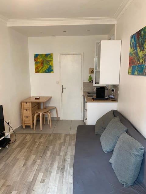 Cosy, charming apartment with courtyard Apartment in Paris