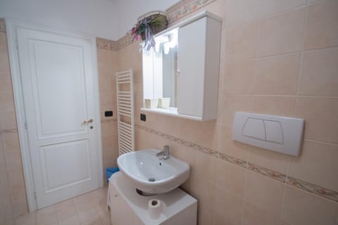 La tua casa a Varazze a 30 mt dal mare Apartment in Varazze