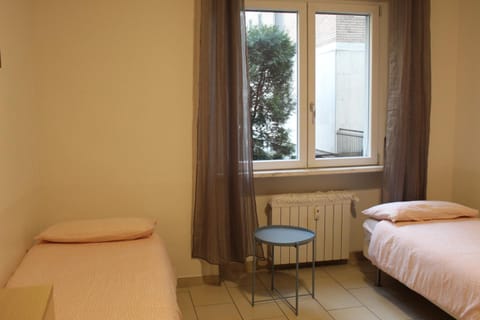 Simple & Comfortable apartment POLICLINICO SAN DONATO Condo in San Donato Milanese