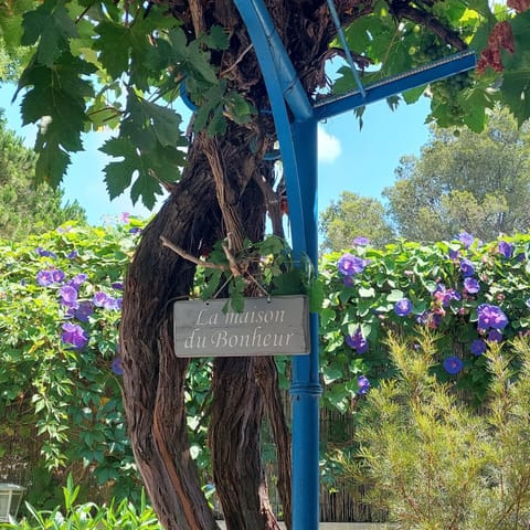 Property logo or sign