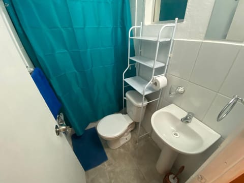 Habitación individual con baño privado Urlaubsunterkunft in Calama